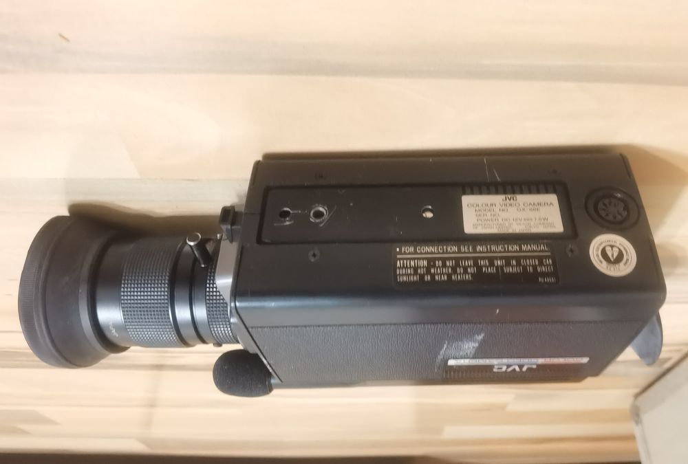 Cameră video colectie retro vintage JVC GX-66E anii 80 geanta metalica