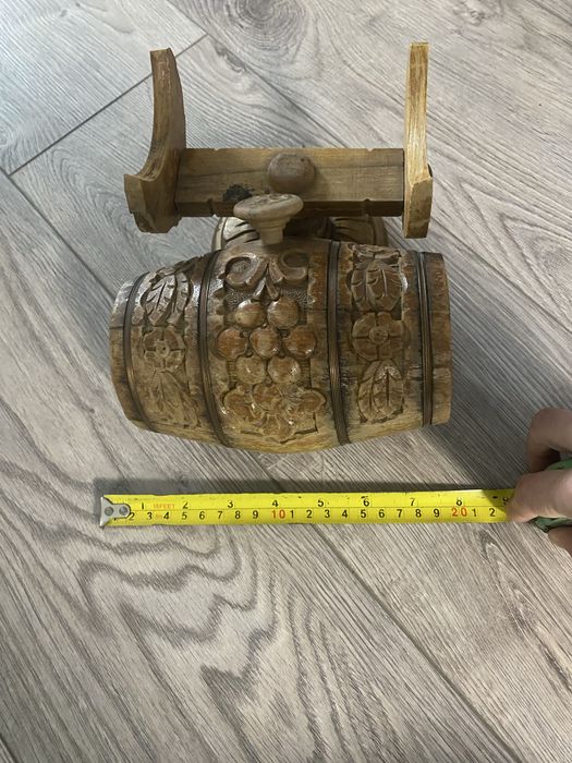 Дървен сувенир буренце антика