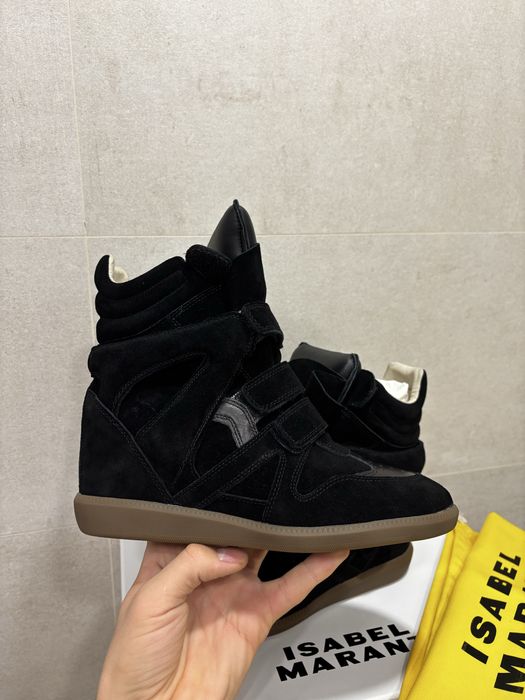 Isabel Marant Se vand urgent ,Astazi daca se poate