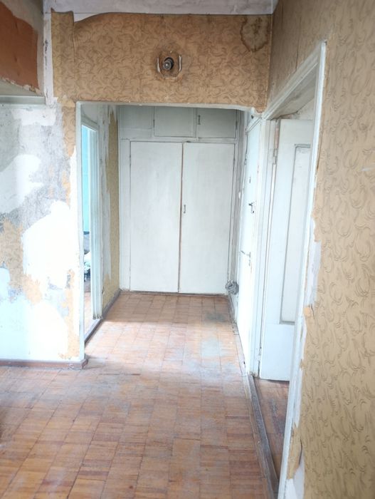 Квартира 2/4/5 Сергели2  собственник ( без ремонта)