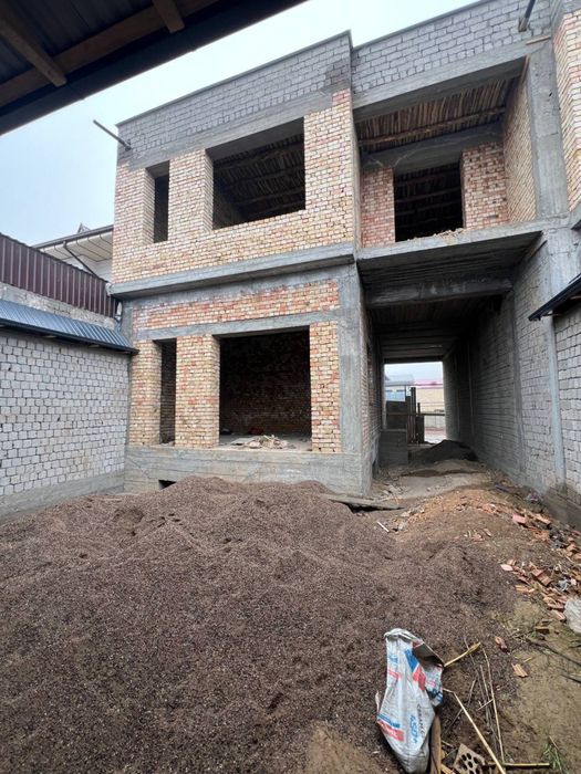 Продается Участок 2,5 сотки.Дом 306м2.Этажность 2+подвал.Ор-р Хасанбай