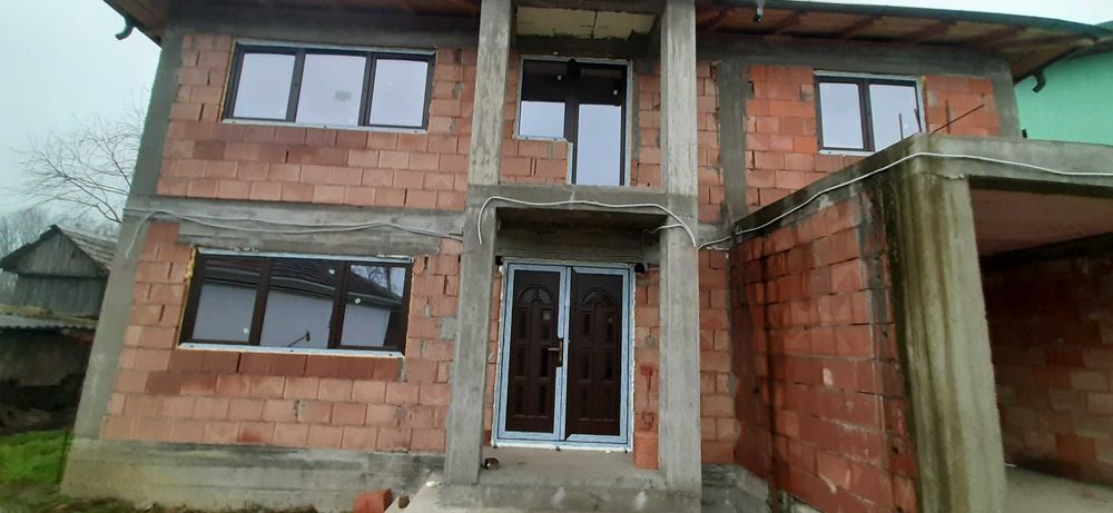 Tamplarie pvc SALAMANDER(ferestre si usi)