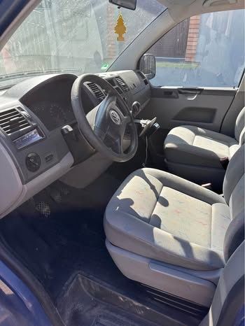 VW T5 Transporter 7+1 2.5
