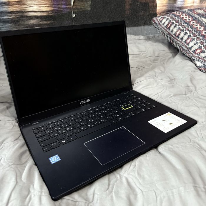 Ноутбук Asus E510