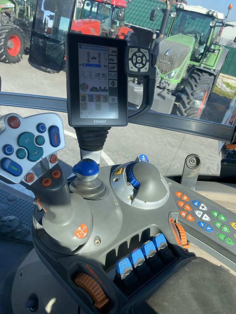 Tractor Fendt vario 828