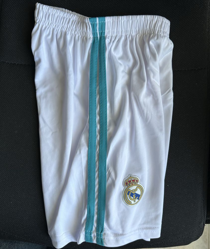 Футболни панталонки  Real Madrid