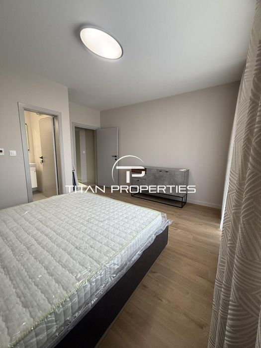 Дава се под наем Тристаен апартамент в Пловдив, Център - 120 кв.м за 816 € - Снимка #3