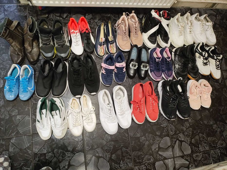 Маратонки от 10 до 35 лв