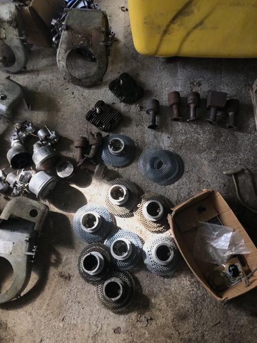 Vând piese de motor Carpatin