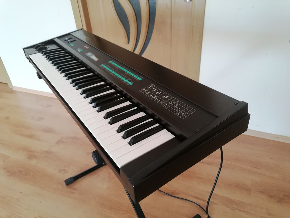 DX-9 YAMAHA orga pian