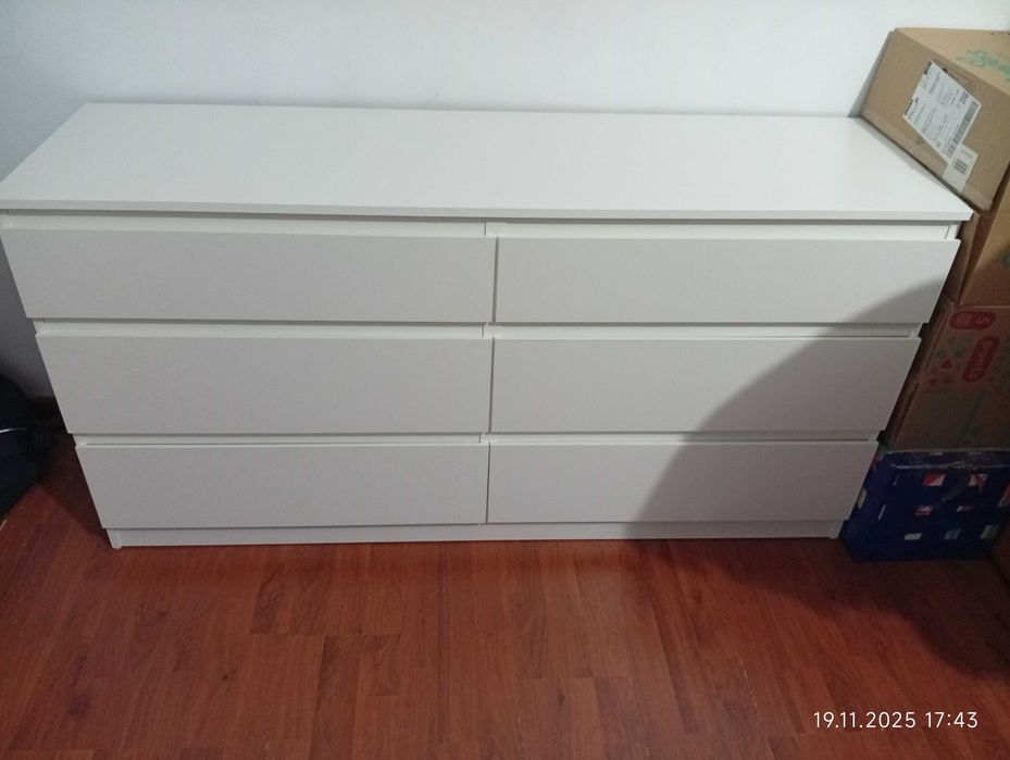 Dulap depozitare și comodă Ikea