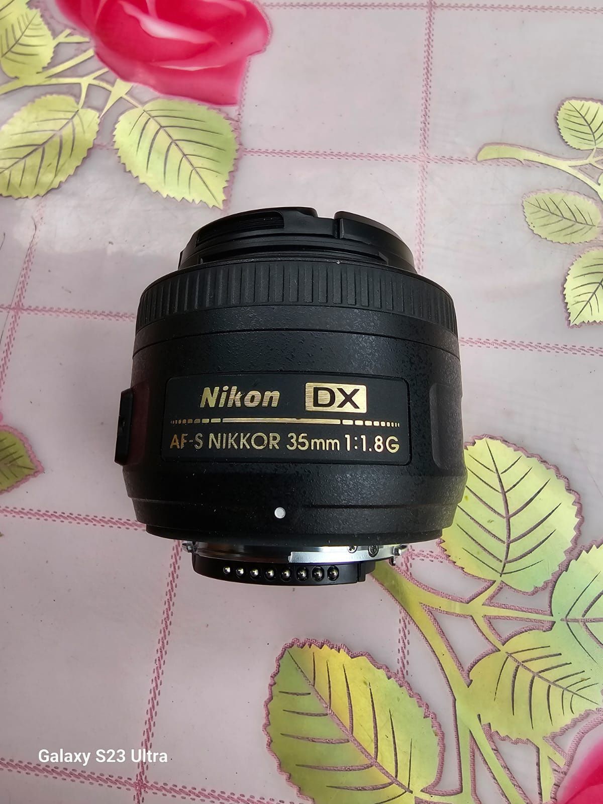 Объектив Nikon AF-S NIKKOR 35мм-1.8 ED