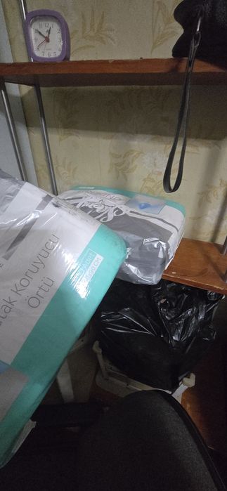 Продаются подгузники 2пачки и костыли в отличном состоянии!