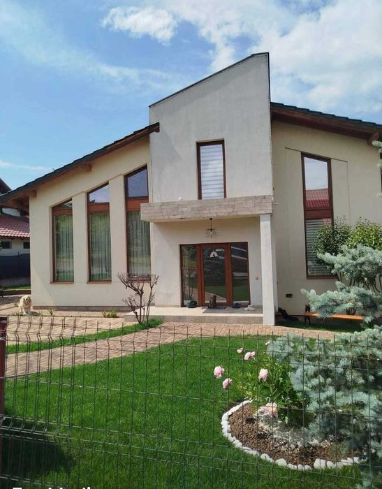 Vand casa in Zalau in cartierul ,,Dealul Morii”