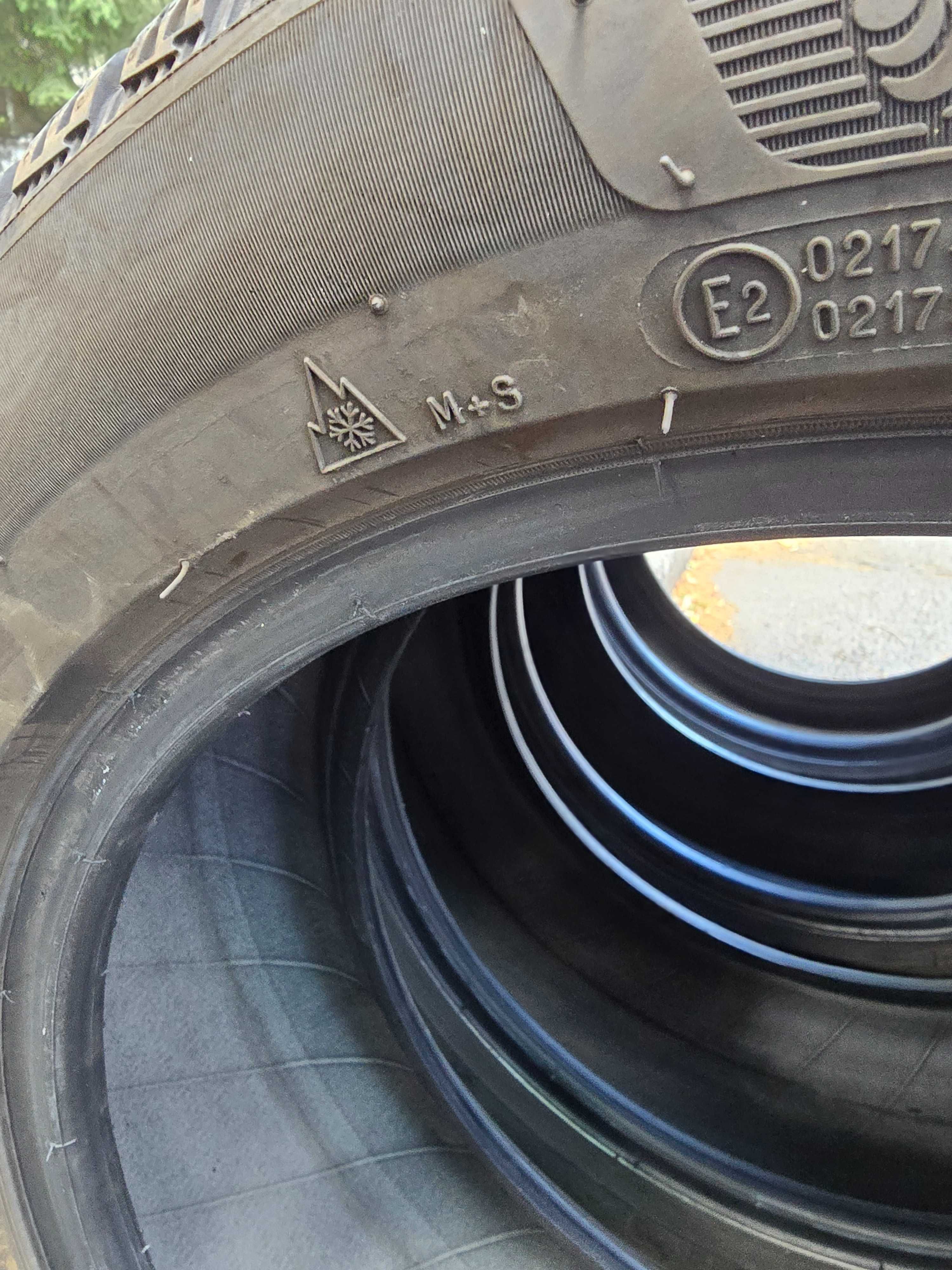 4 бр. Зимни гуми Michelin 225/50 R17 - Автомобилни гуми DOT 2022