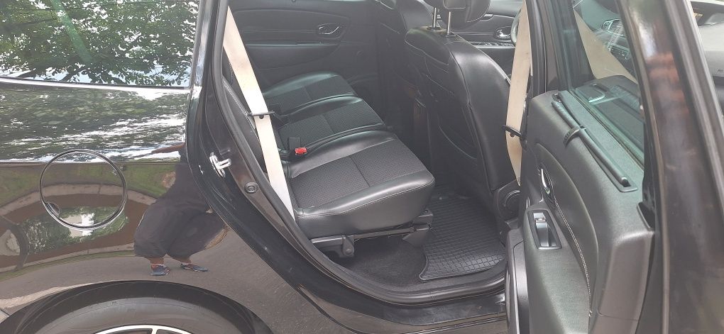 Renault Grand Scenic Bosse 1.5L.dci 110cp an 2012 euro 5