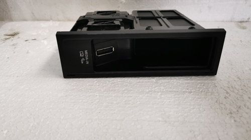 Modul media 5N0035341E VOLKSWAGEN GOLF VI (5K1) [ 2008 - 2013 ] OEM 5N0035341E , 5N0 035 341 E