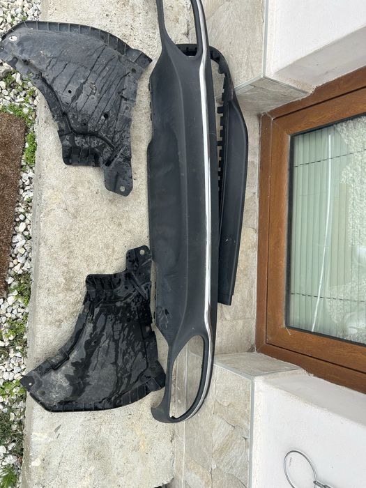 Задна брония Тойота и w213