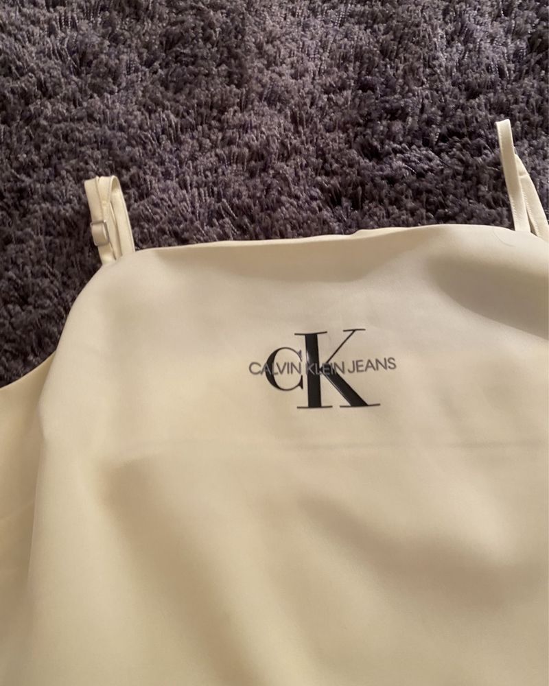 Оригинална дамска рокля Calvin Klein ,добро състояние,цена 90 лв