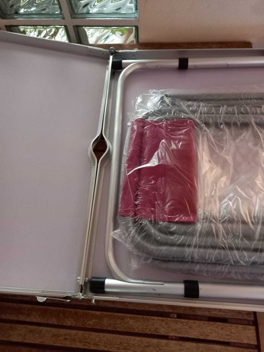 Masa plianta aluminiu, 4 scaune.  Produs nou!