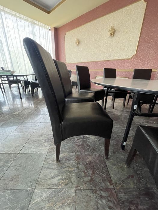 Scaun piele negru cu husa cadou