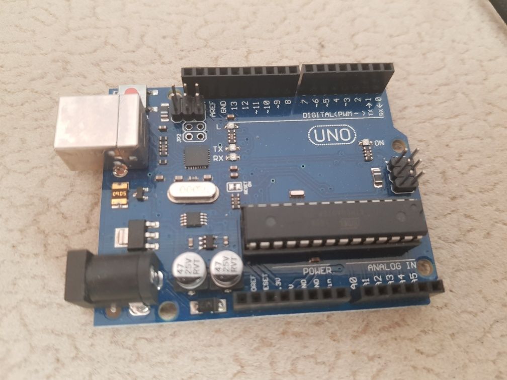 Arduino UNO плата