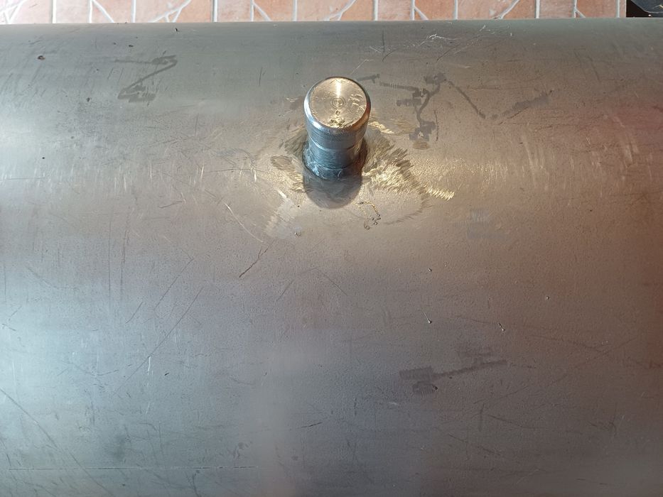 Vând butoi inox,260 litri