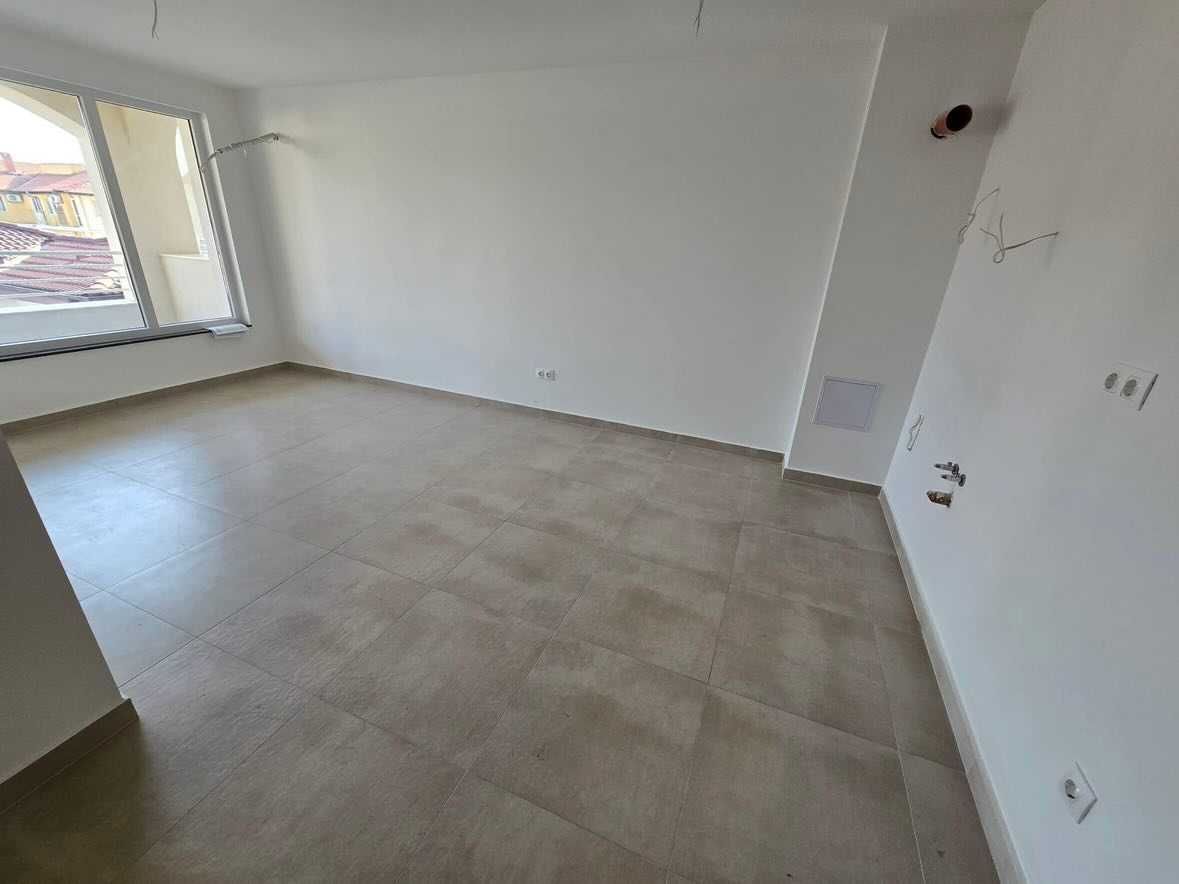 Продава се Двустаен апартамент в с. Равда, Област Бургас - 61 кв.м за 1230 €/кв.м - Снимка #2