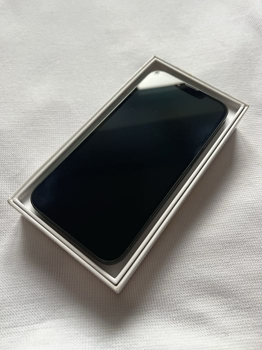 iPhone 13 • 128GB • Ca Nou • Liber Rețea • Fără Defecte