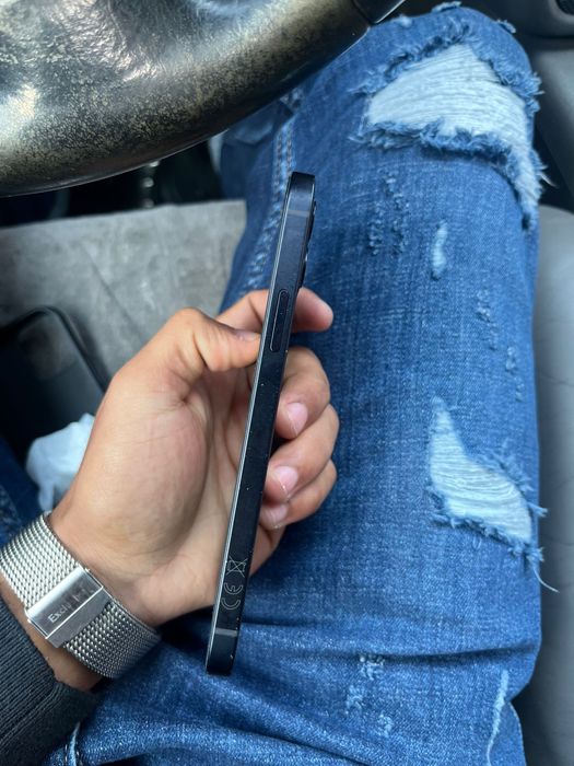 Vand iphone 12 stare foarte buna