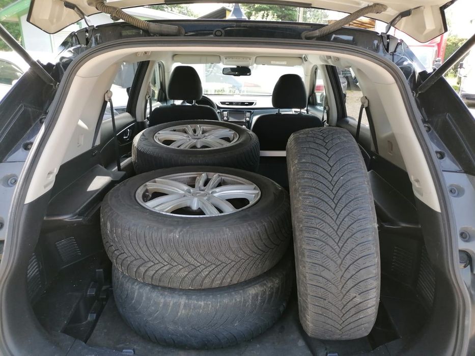 Лети джанти с гуми Nissan X-Trail