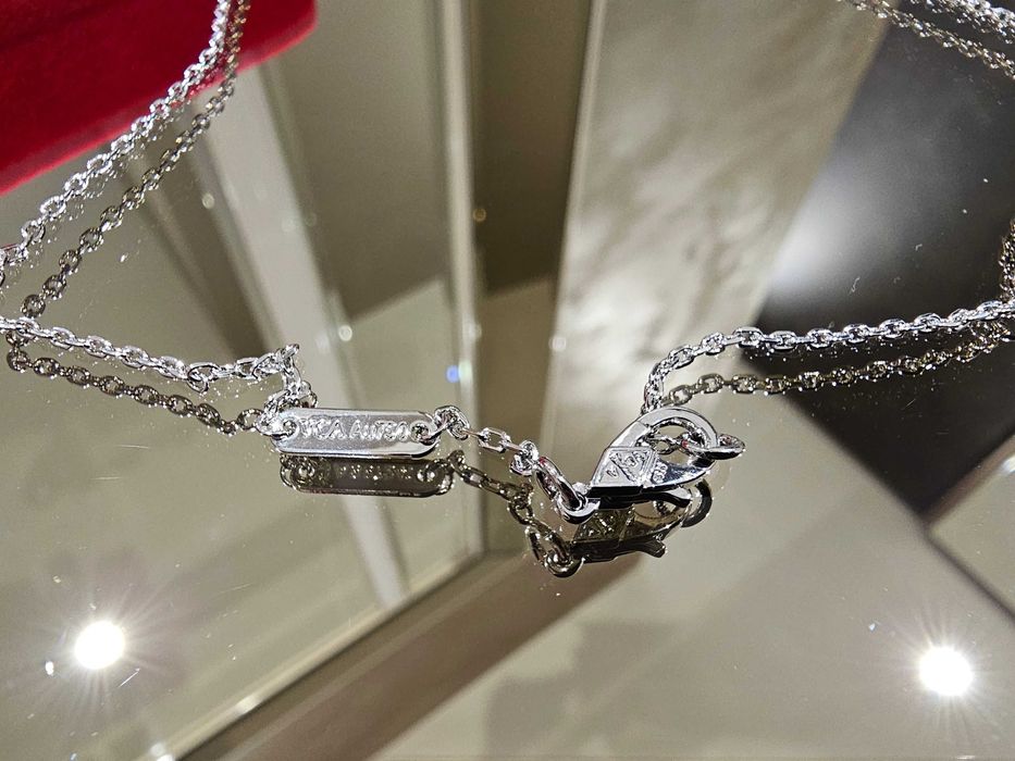 Van Cleef & Arpels VCA Silver Mother Pearl Two Butterfly Дамско Колие