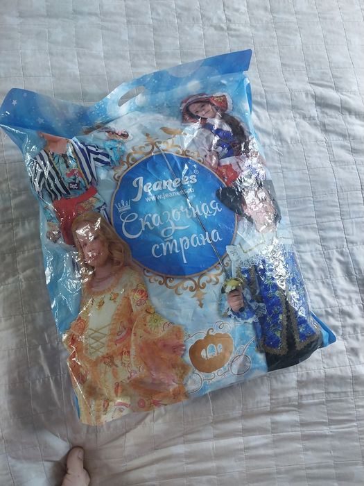 Платье Мальвина детская  4 5 лет новая продам превазная