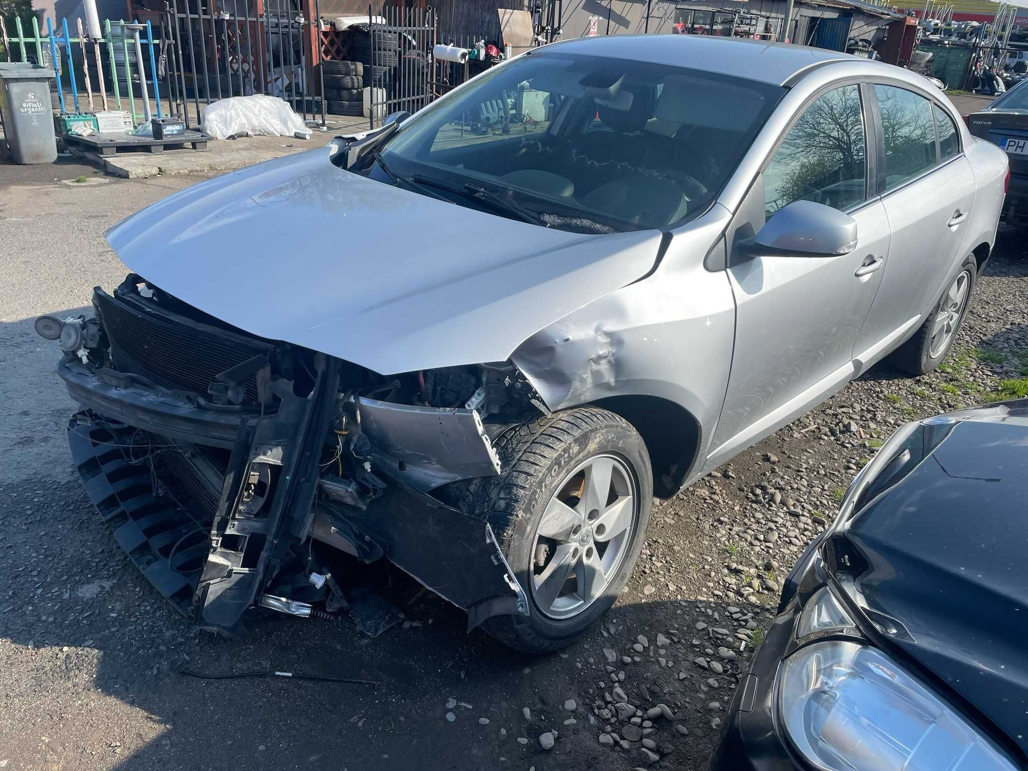 Dezmembrez Renault Fluence 1.5 DCi an 2010