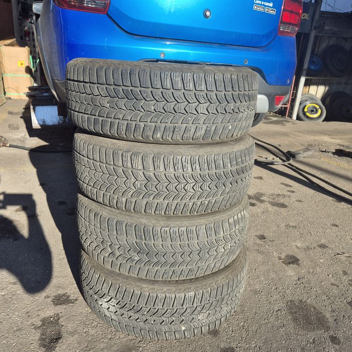 Vand anvelope iarna 195 55 R16 debica frigo