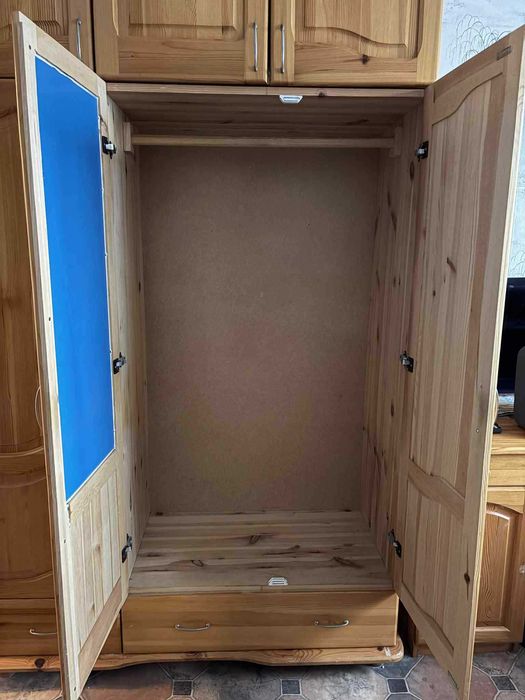 Мебели от масивно дърво - Чам (Гардероб, ракла, нощно шкафче)