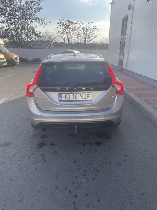 Volvo v60 an 2011