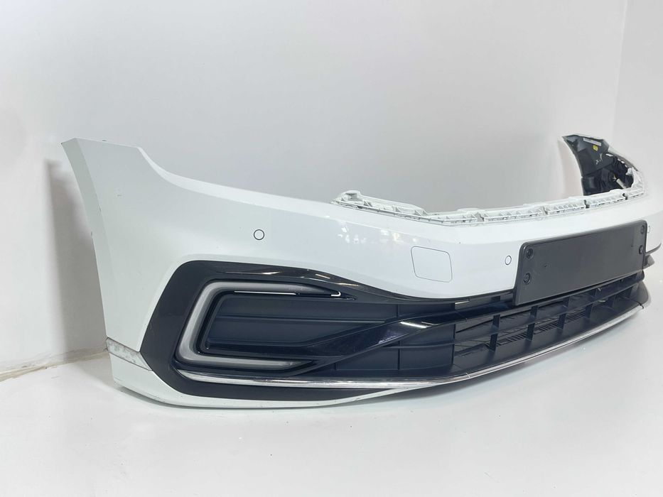 VW Passat B8 facelift електрик предна броня