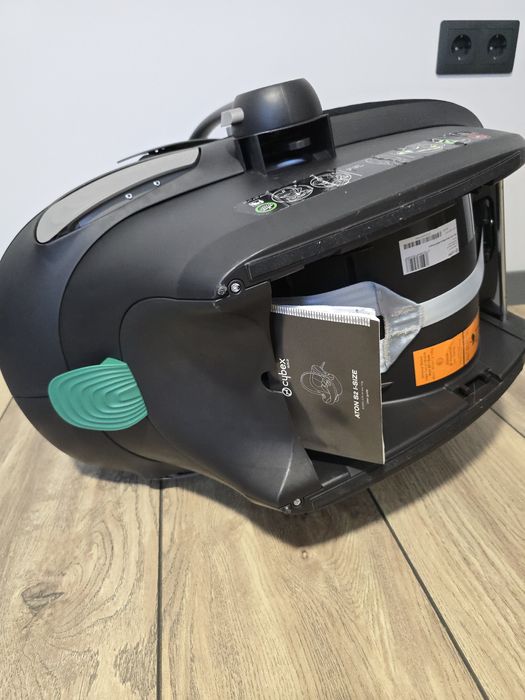 Бебешка кошница/столче за кола Cybex Aton S2 i-Size + Isofix база