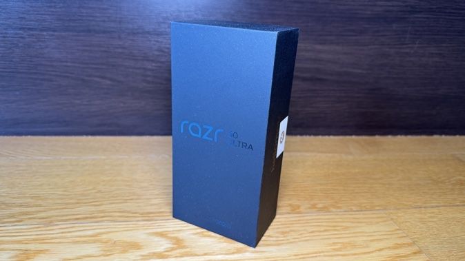 Motorola RAZR 50 ULTRA • 512 GB • 12 GB RAM • ca NOU • Garantie