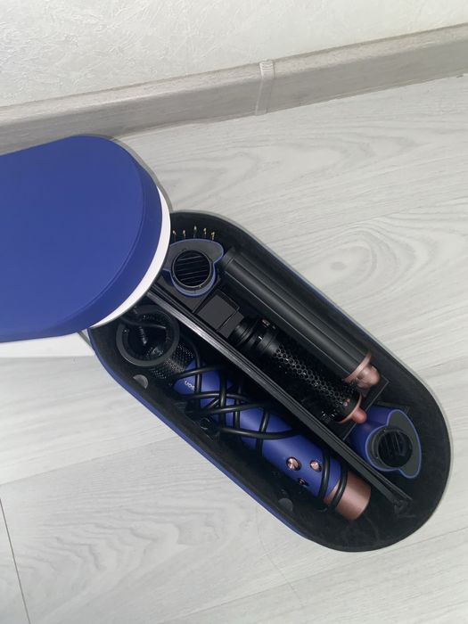 Dyson(не подошел к моему типу волос)