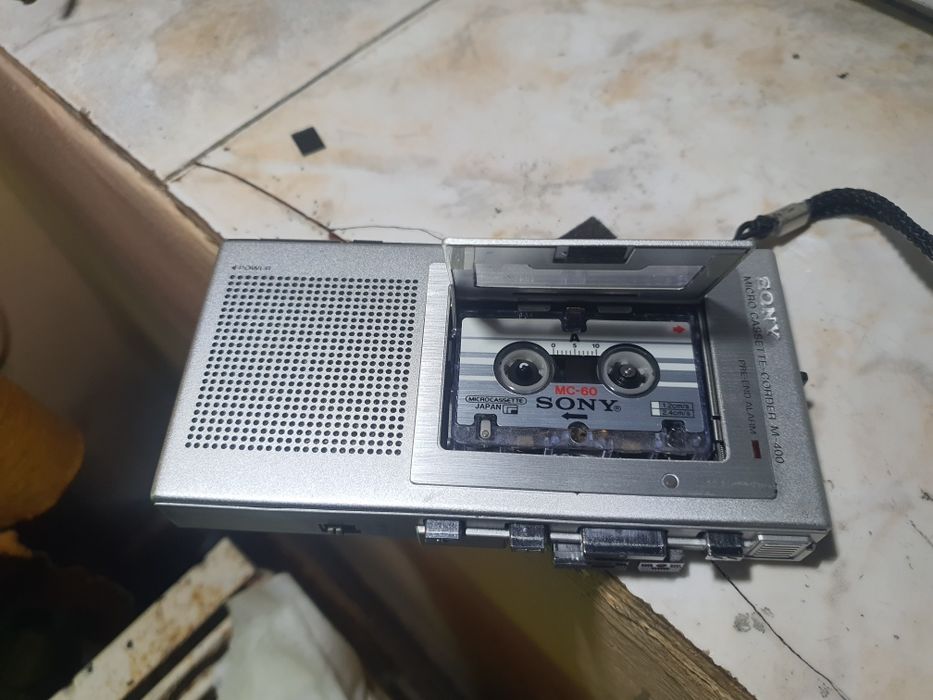 vand micro casete sony m400