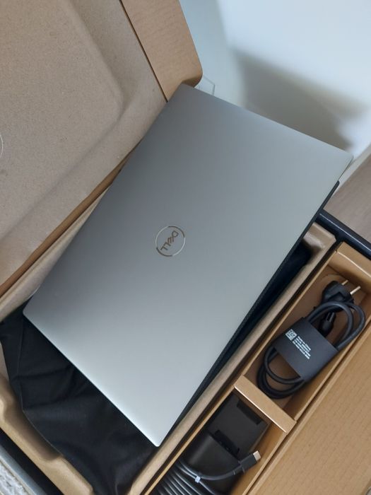 Dell Precision 5570, 15.6" 4K TOUCH, i7 12800H, 32Gb, A2000, 1Tb