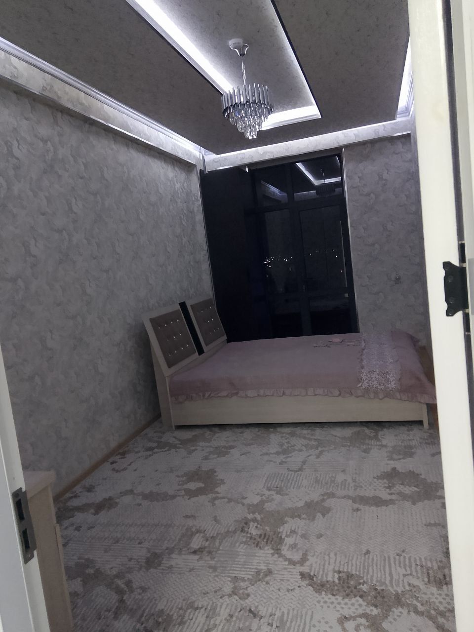 2 xonalik kvartira sotiladi