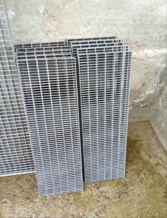 Trepte zincate durabile si usor de montat