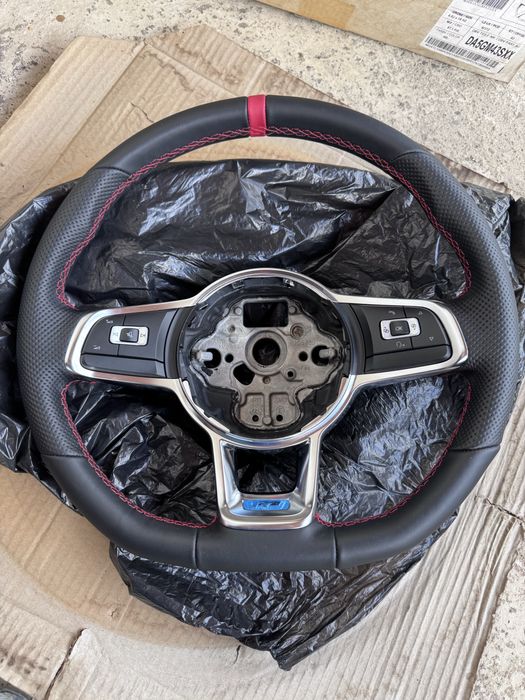 Volan Golf 7 TCR pregatit pentru Golf 5-6 Passat B6-7 Caddy