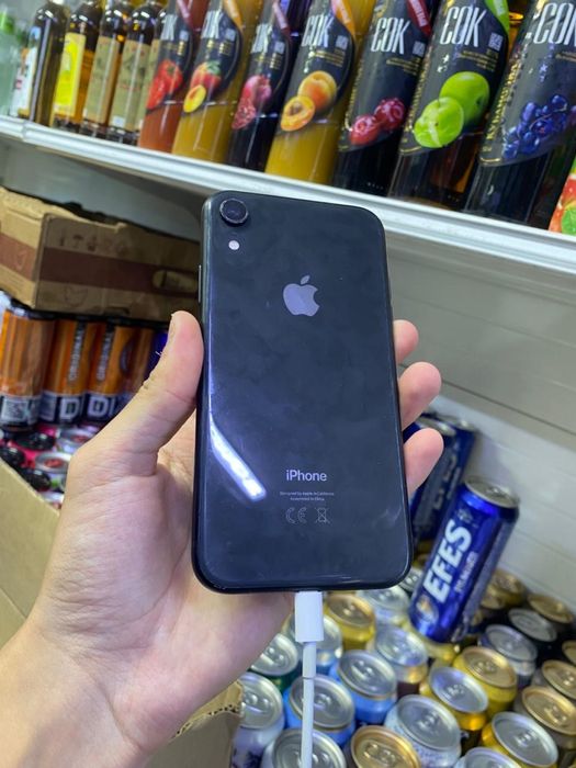 Продам срочно iPhone XR 64GB