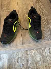 Adidasi Nike Air Max 720