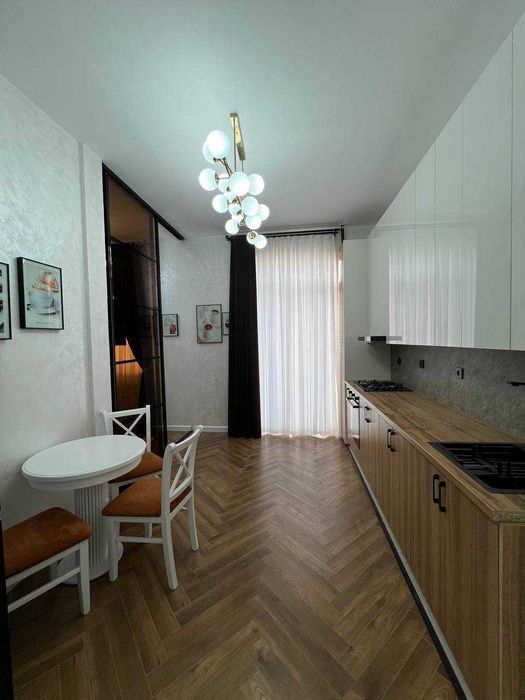 srochna Chilonzor 3kvartalda 3 xonali novostroyka sotiladi