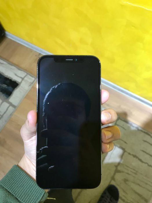 Iphone 12 pro sotiladi xolati ideal